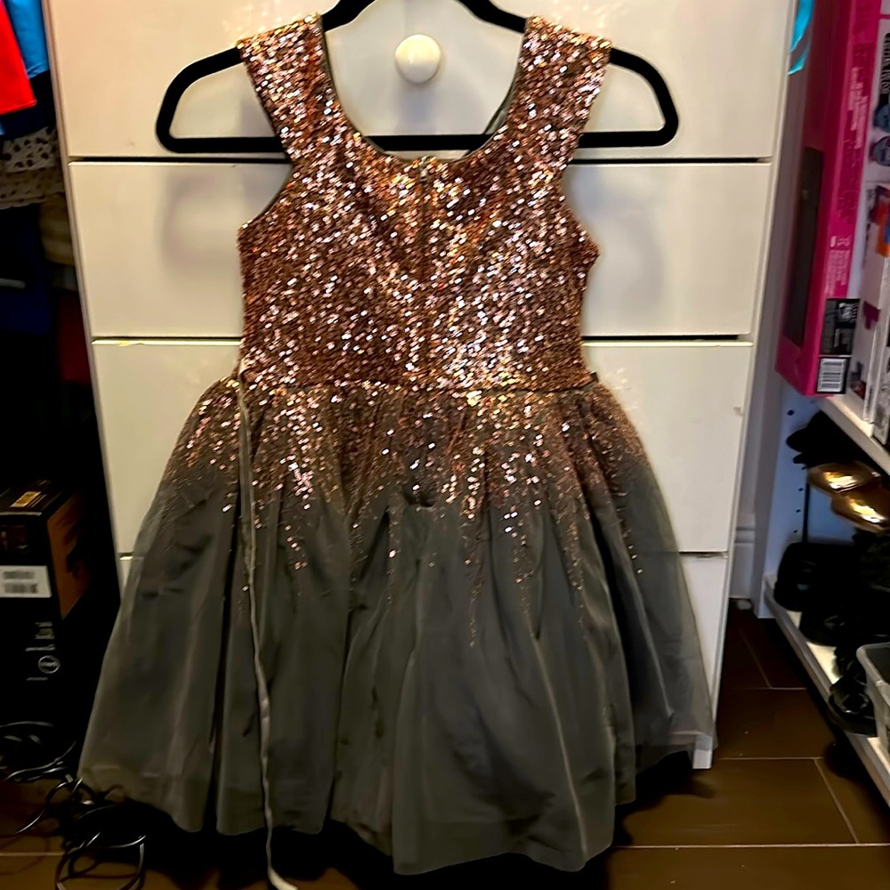 Nordstrom kids dress size 10 worn ones in perfect condition